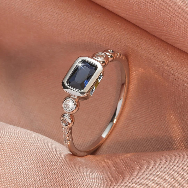 Windsor | White Gold Sapphire Ring
