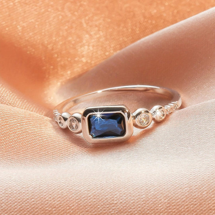 Windsor | White Gold Sapphire Ring
