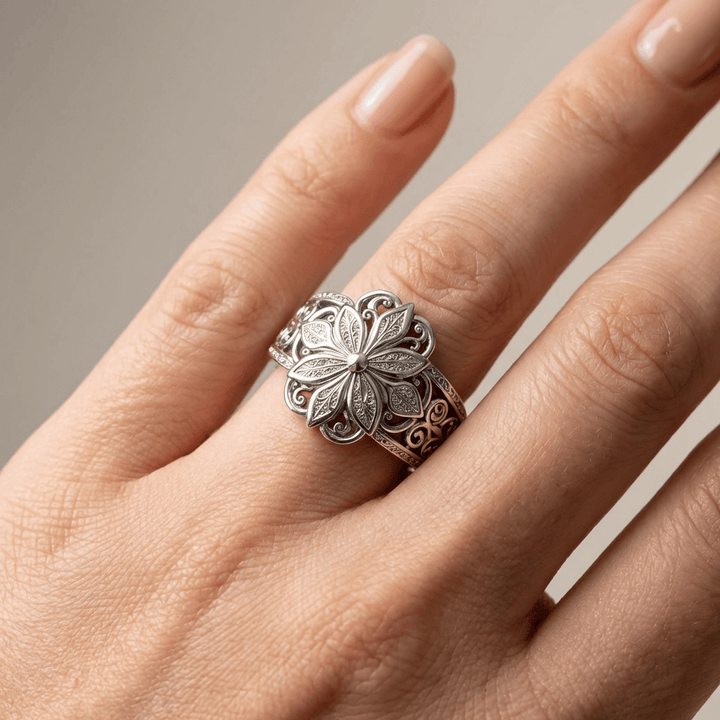 Elysia | Silver Floral Zirconia Ring