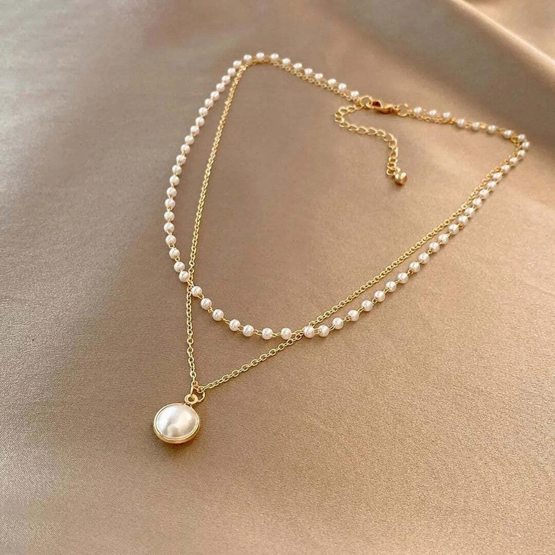 Lustrous | Pearl Necklace