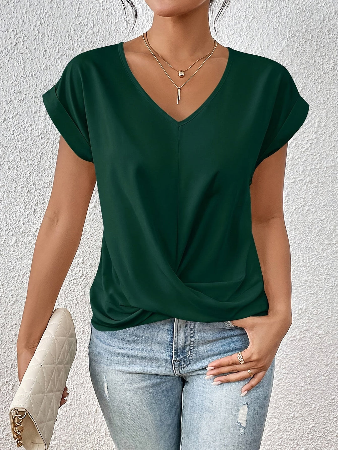 Cleo™ | Classic t shirt with v neckline