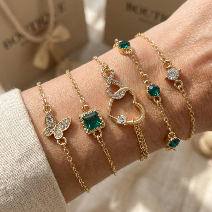 Hallow | Heart Green Crystal Stone Bracelet Set