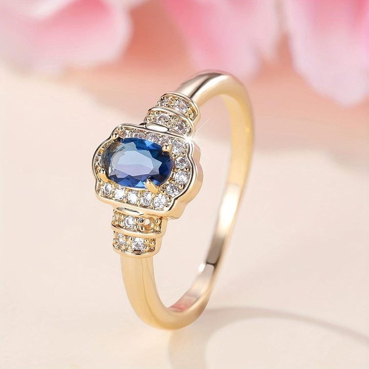 Heirloom | Sapphire Halo Crystal Ring