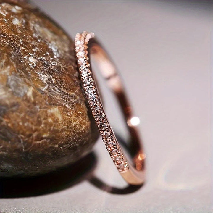 Elyse | Minimalist Zirconia Ring