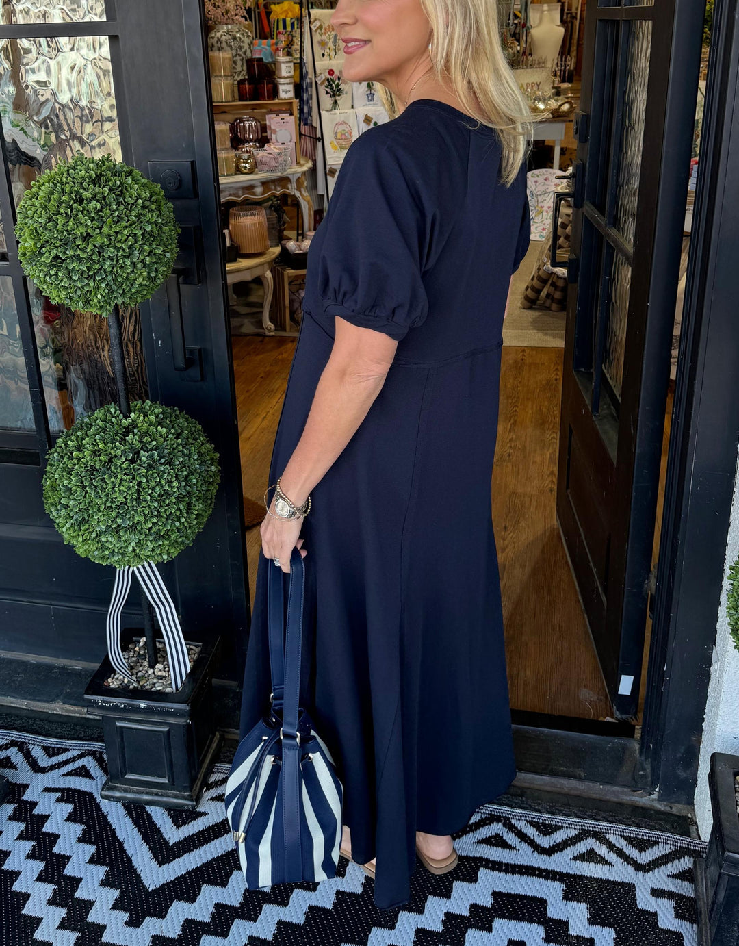 Maurine | Chic Puff Sleeve Round Neck Maxi Dress