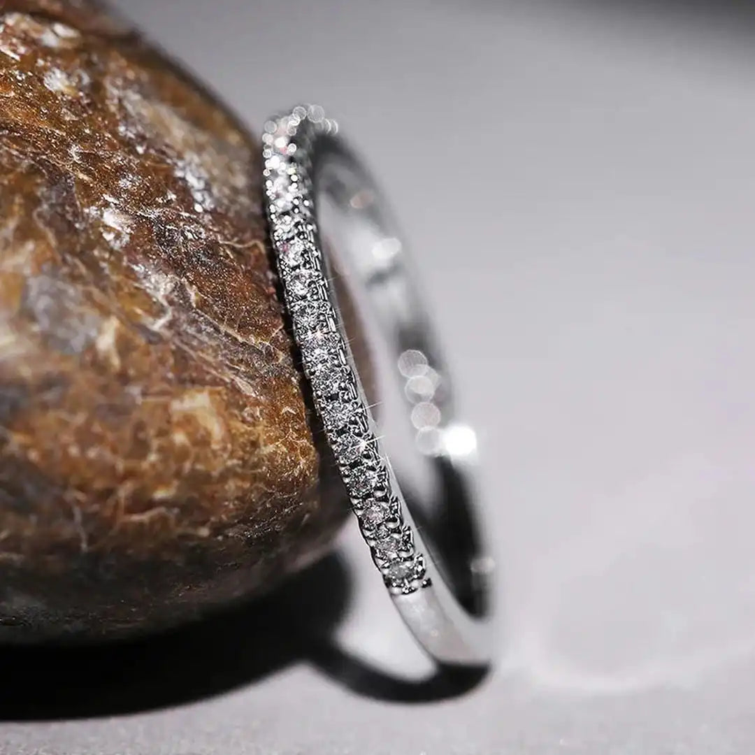 Elyse | Minimalist Zirconia Ring