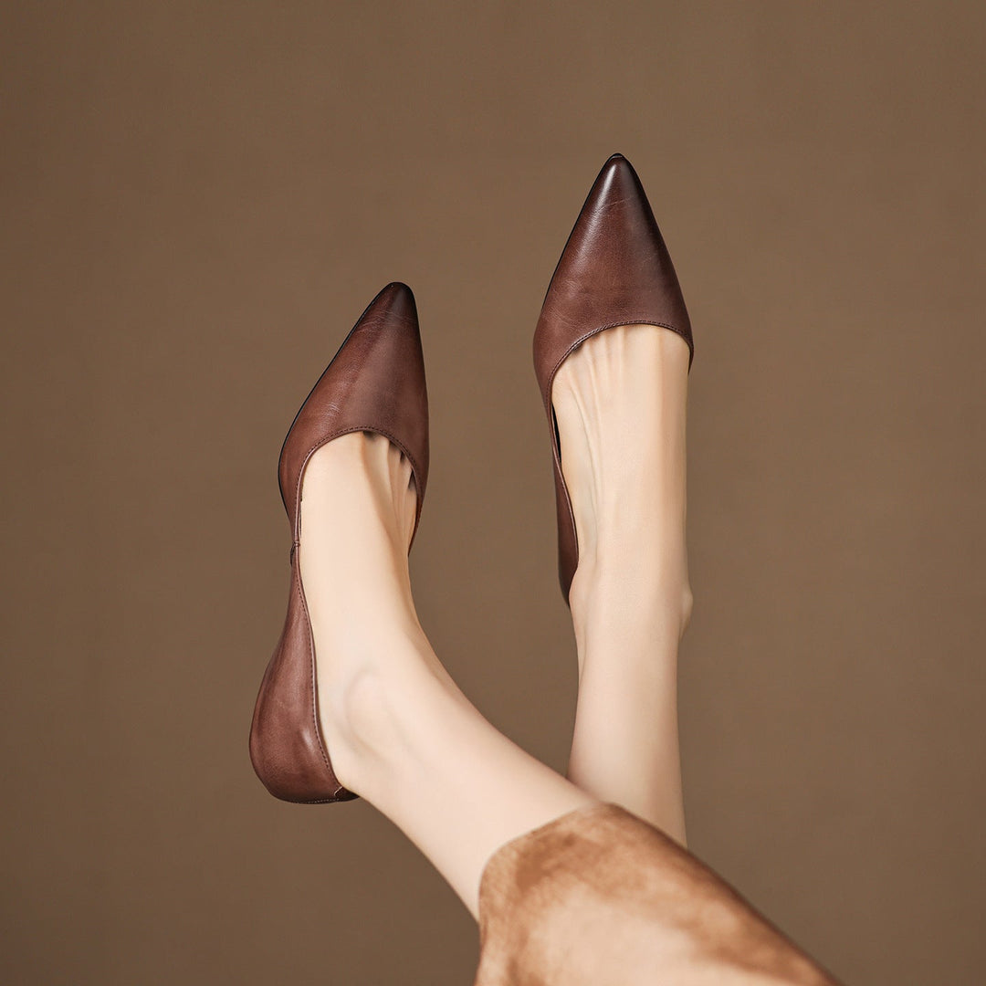 Arla | Pointed Toe Flats