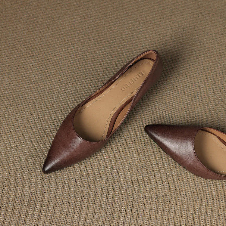 Arla | Pointed Toe Flats