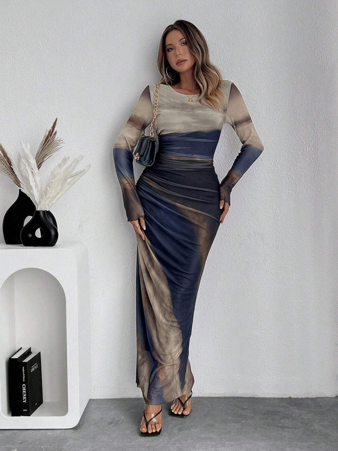 TORINA | Long Sleeve Round Neck Maxi Dress