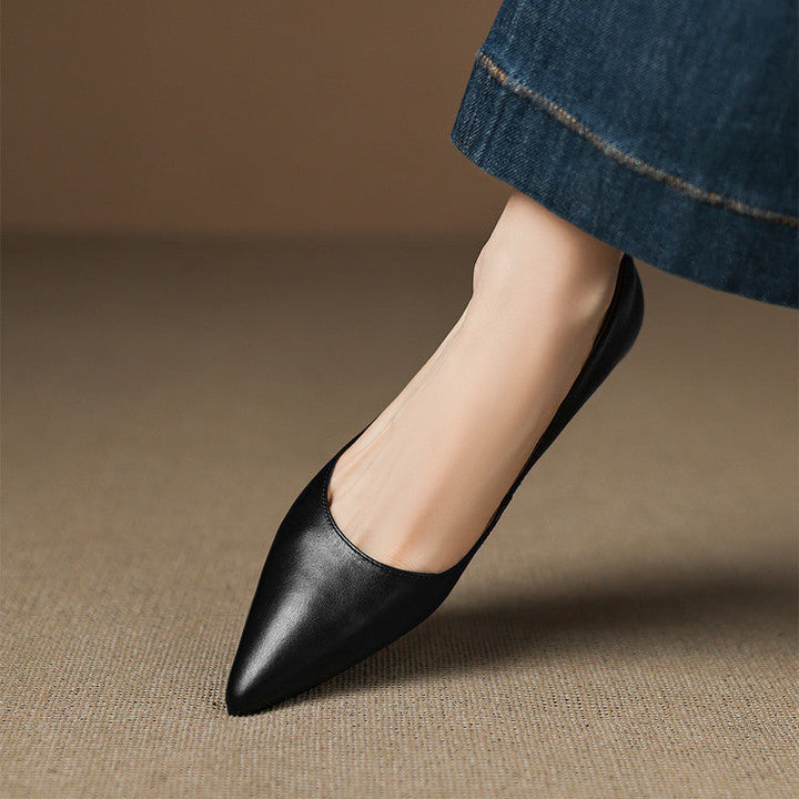 Arla | Pointed Toe Flats