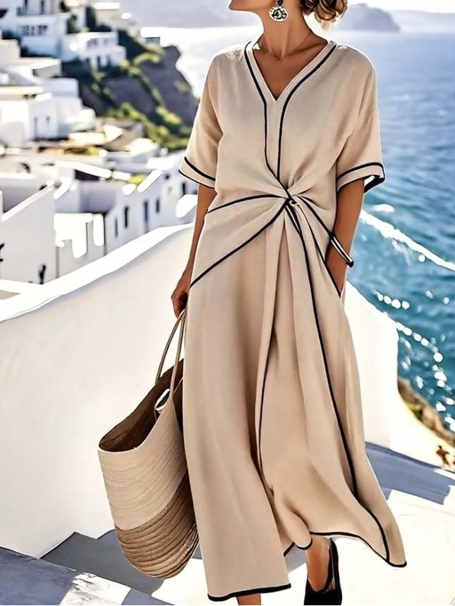 Moria | Elegant Dress with Flattering Waist and Festive Chic