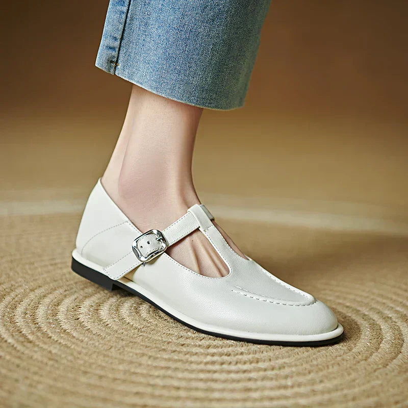 Vionne | Low Heeled Pumps