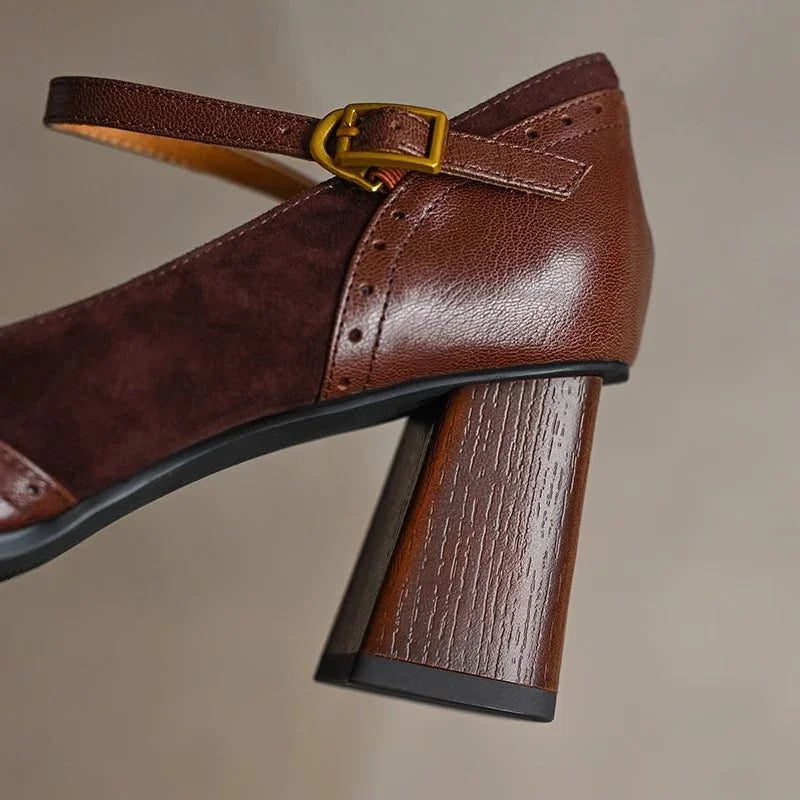 Amelia | Classic Pumps
