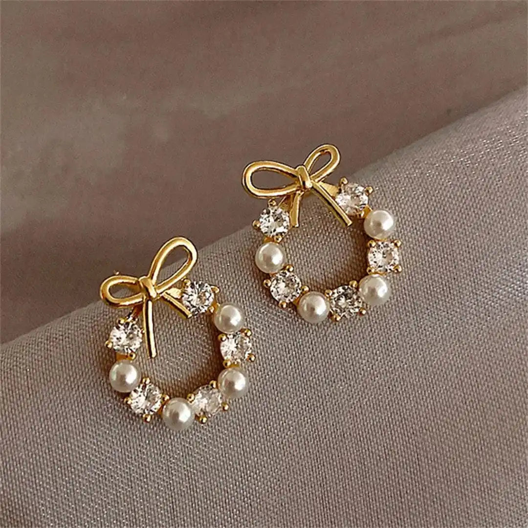 Bow | Pearl Circle Stud Earrings