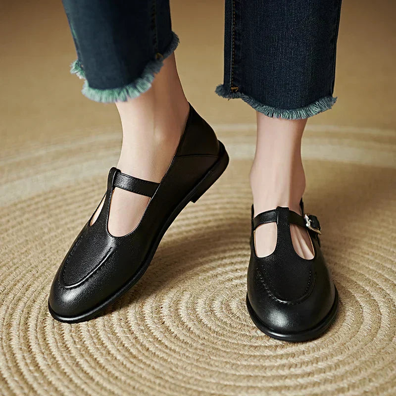 Vionne | Low Heeled Pumps