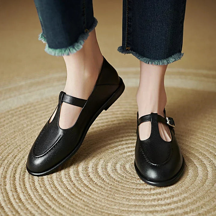 Vionne | Low Heeled Pumps