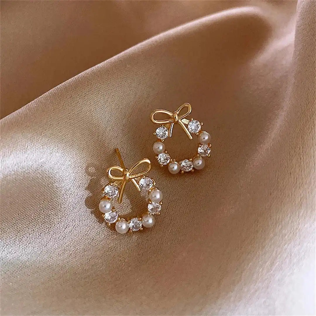 Bow | Pearl Circle Stud Earrings