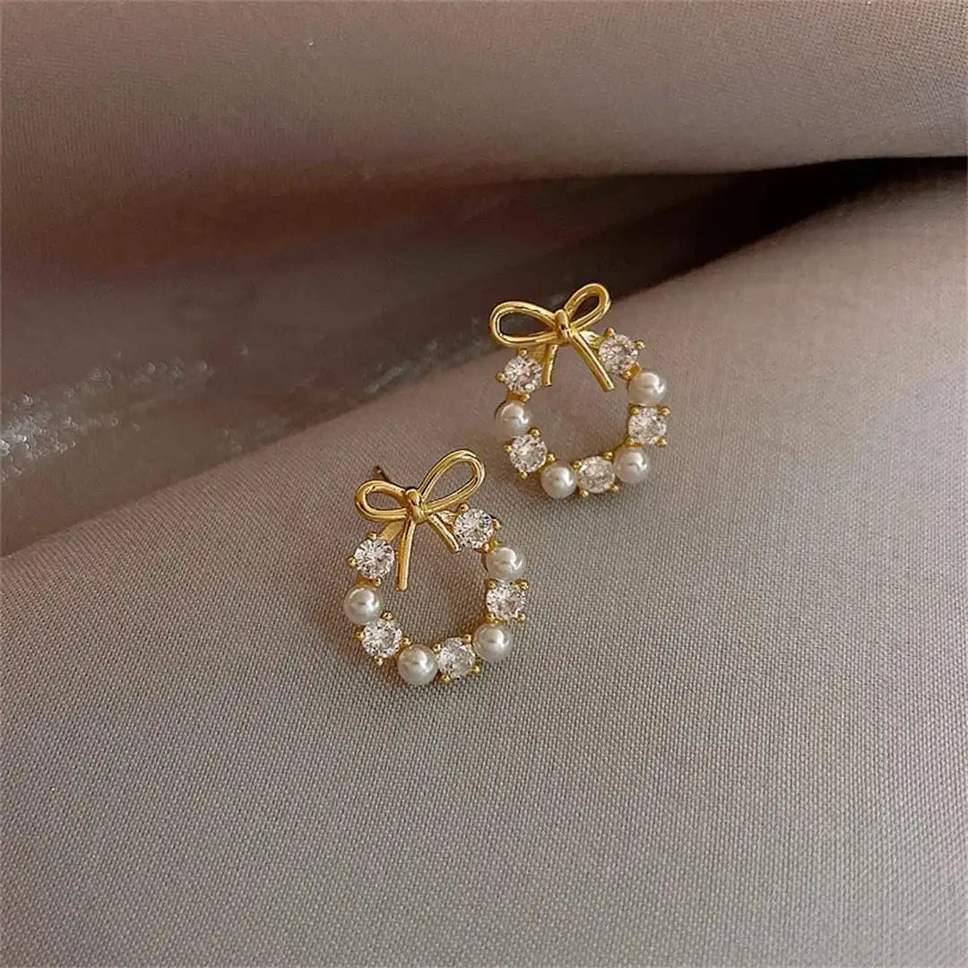 Bow | Pearl Circle Stud Earrings