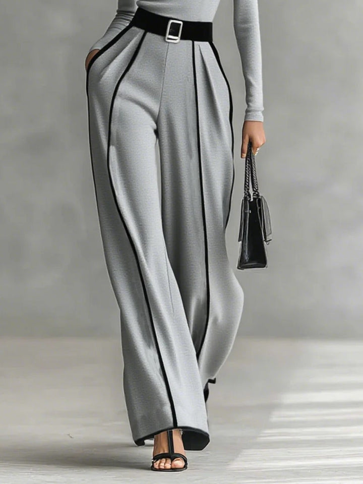 Vera | Elegant Set with Contrast Details