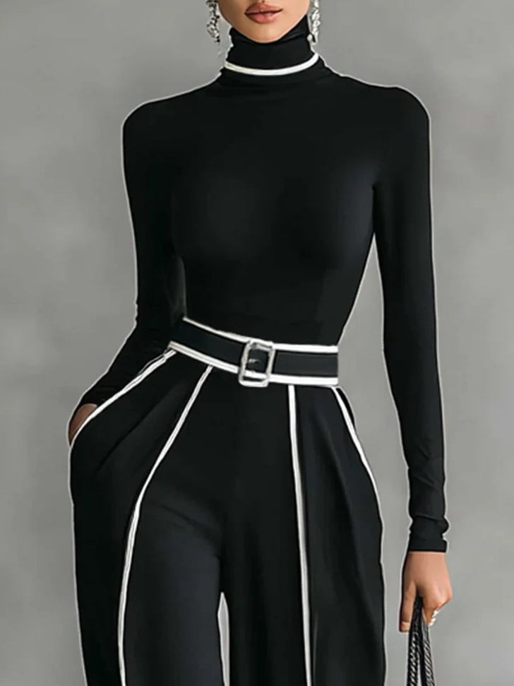 Vera | Elegant Set with Contrast Details