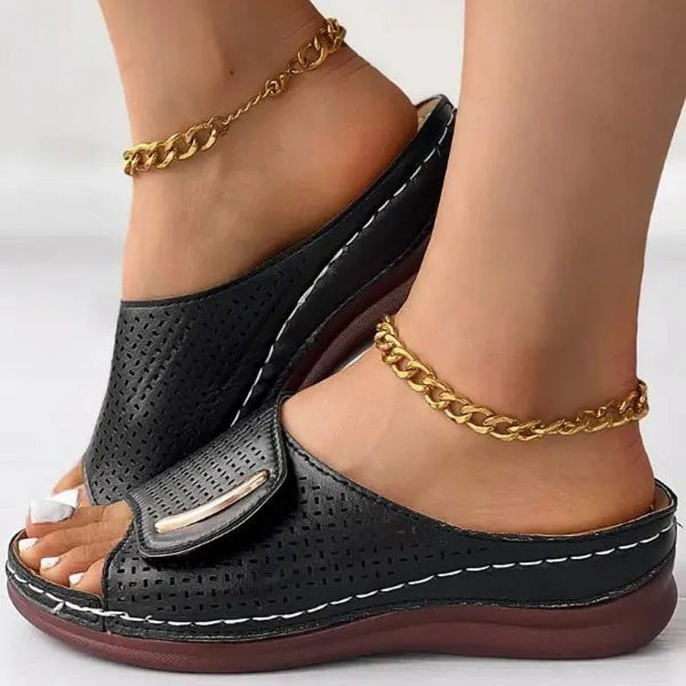 Joanna | Classic Urban Sandals
